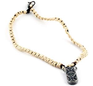 Design-in-Leather-Frauen-Hals-Kette-Surferkette-Leder-Braun