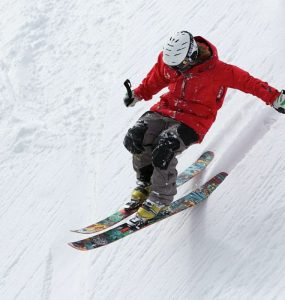 abfahrtsski