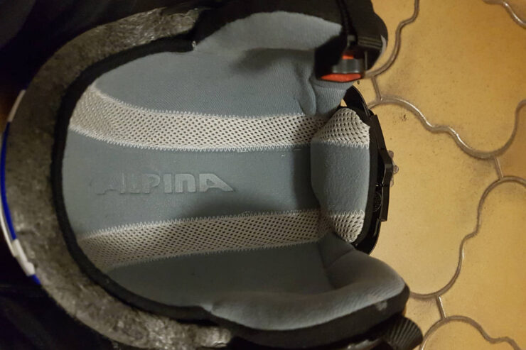 hardshell-skihelm-kinder