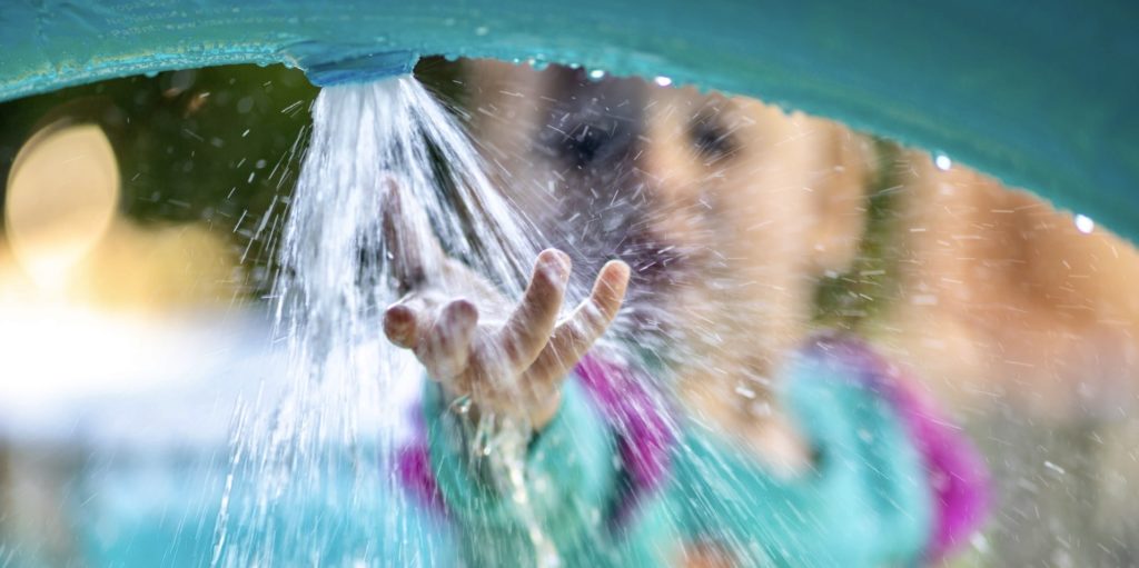 kinderpool_mit_rutsche