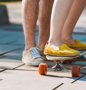 longboard-maedchen-header