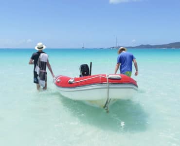 schlauchboot_mit_motor_teaser