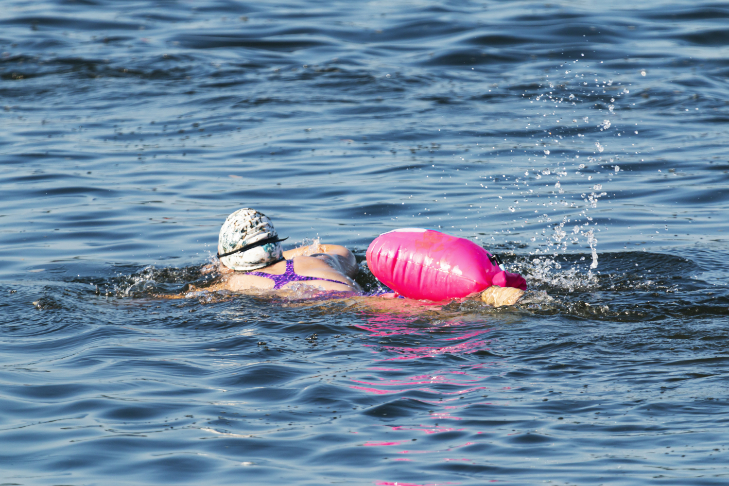 Die besten Schwimmbojen? (Test & Vergleich 2024)